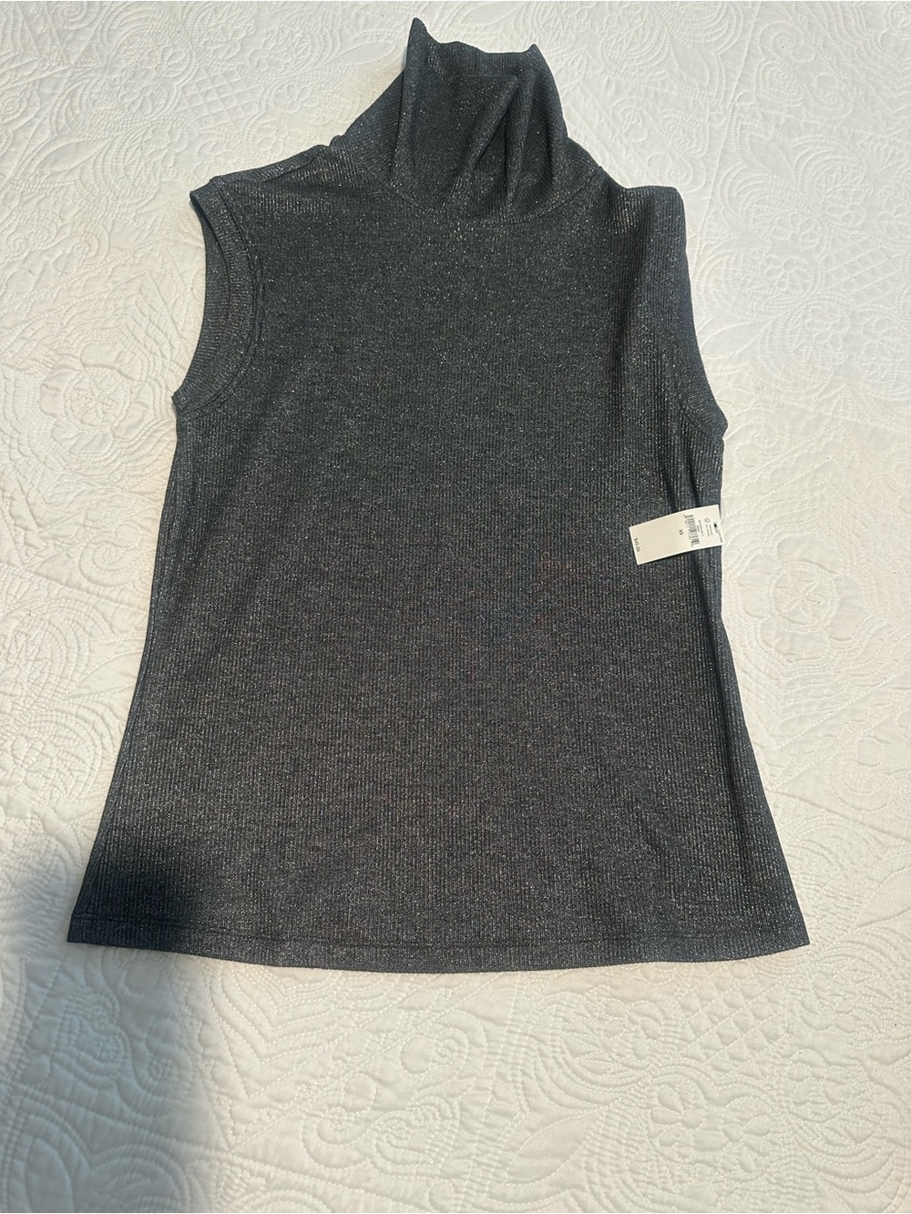 Sleeveless Sparkle Turtleneck Top - Black